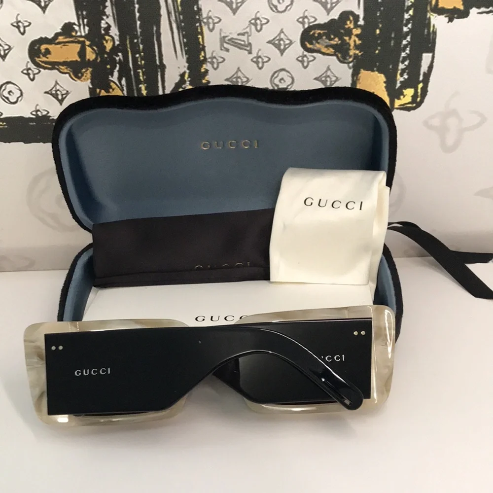 Gucci GG0543S 002 Ivory Black Oversized Rectangular Sunglasses Brown Lens